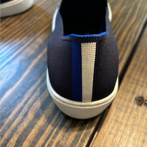 Rothy’s original slip on sneaker - Picture 5 of 9